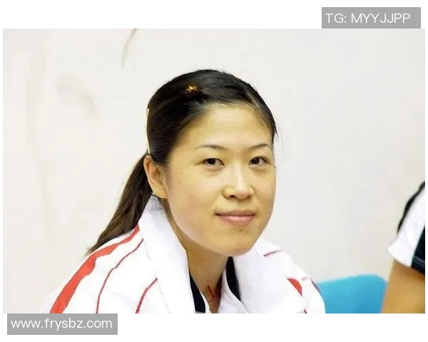 专访羽毛球女神杨芳她如何铸就辉煌运动生涯与成功秘诀